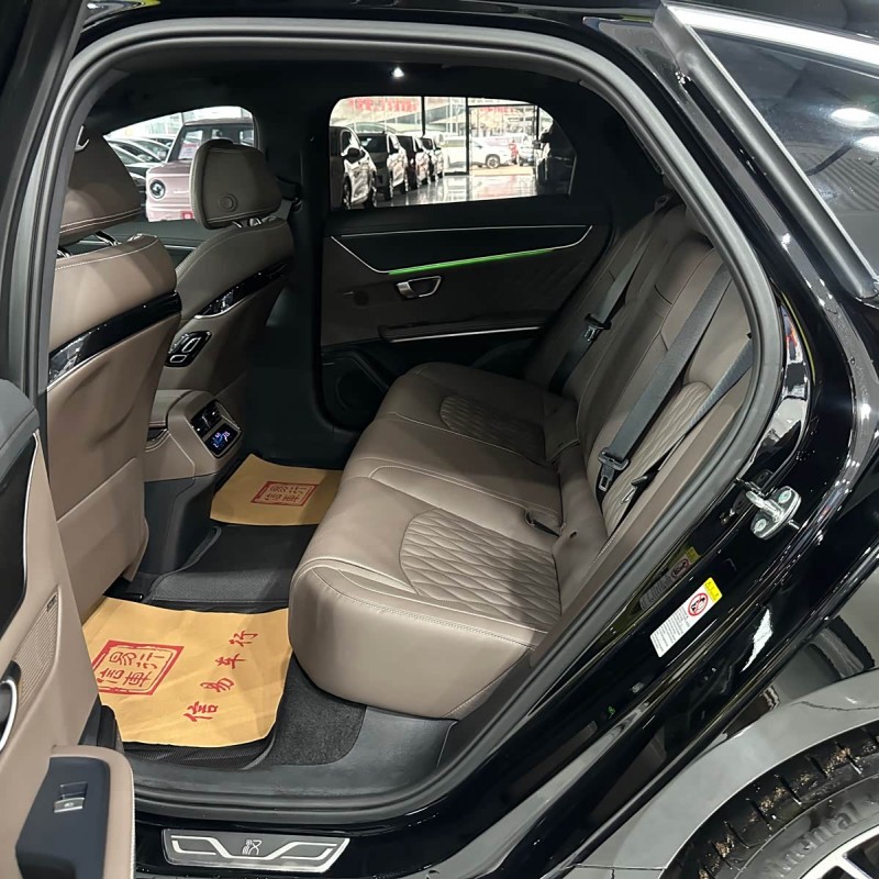Han 2024 DM-i Honor Edition 121KM Premium Edition Han 2024 DM-i Honor Edition 121KM Premium Edition