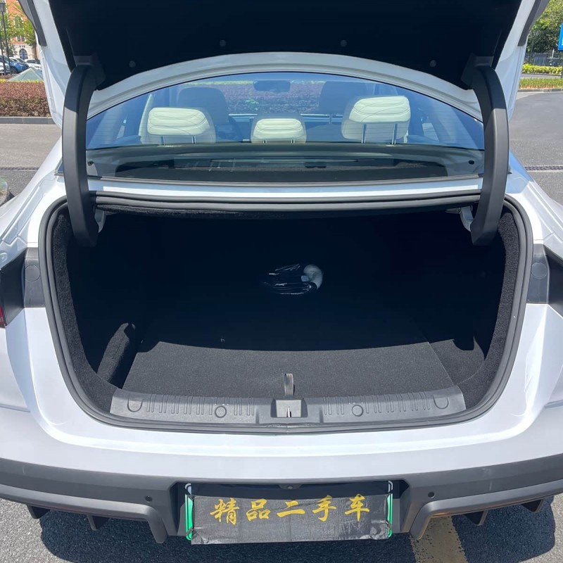 Qin L 2024 DM-i 120KM Beyond Edition Qin L 2024 DM-i 120KM Beyond Edition
