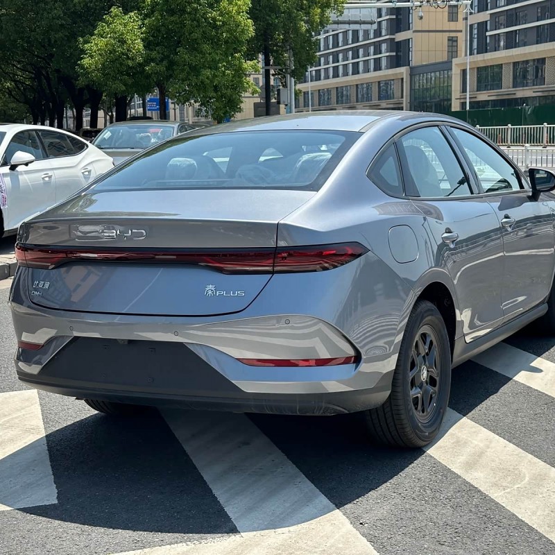 Qin PLUS 2025 DM-i Intelligent Driving Edition 55KM Leading Edition Qin PLUS 2025 DM-i Intelligent Driving Edition 55KM Leading Edition