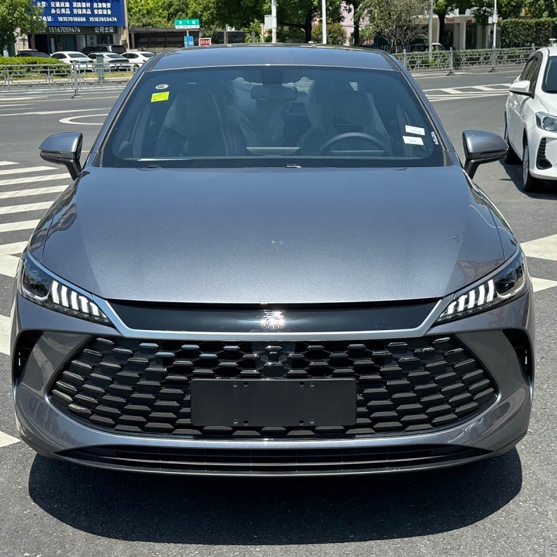 Qin PLUS 2025 DM-i Intelligent Driving Edition 55KM Leading Edition Qin PLUS 2025 DM-i Intelligent Driving Edition 55KM Leading Edition