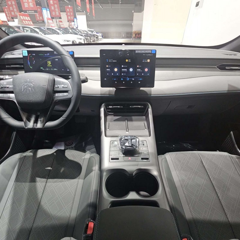 Qin PLUS 2025 DM-i Intelligent Driving Edition 55KM Leading Edition Qin PLUS 2025 DM-i Intelligent Driving Edition 55KM Leading Edition