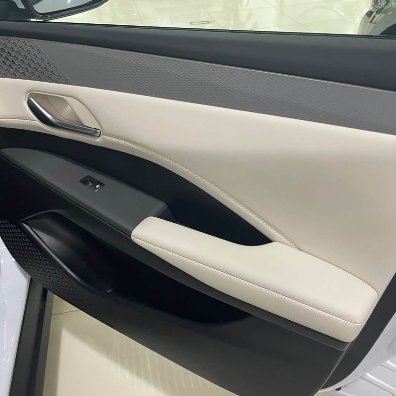 Qin PLUS 2025 DM-i Intelligent Driving Edition 55KM Leading Edition Qin PLUS 2025 DM-i Intelligent Driving Edition 55KM Leading Edition