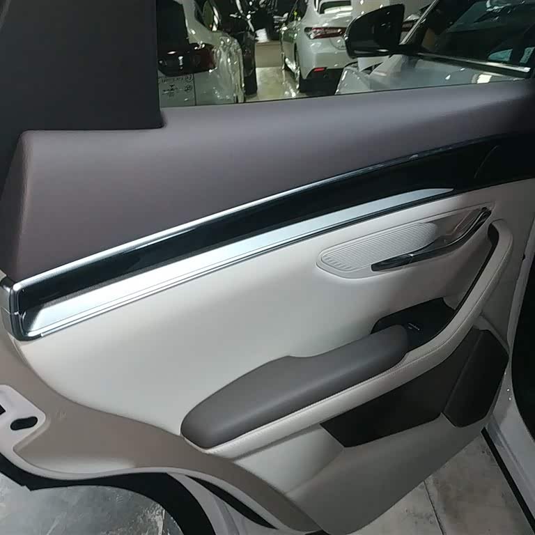 Song PLUS New Energy 2025 DM-i 112KM Premium Edition Song PLUS New Energy 2025 DM-i 112KM Premium Edition