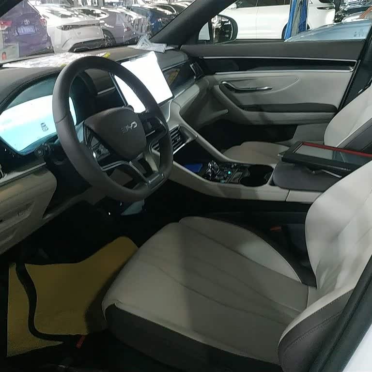 Song PLUS New Energy 2025 DM-i 112KM Premium Edition Song PLUS New Energy 2025 DM-i 112KM Premium Edition