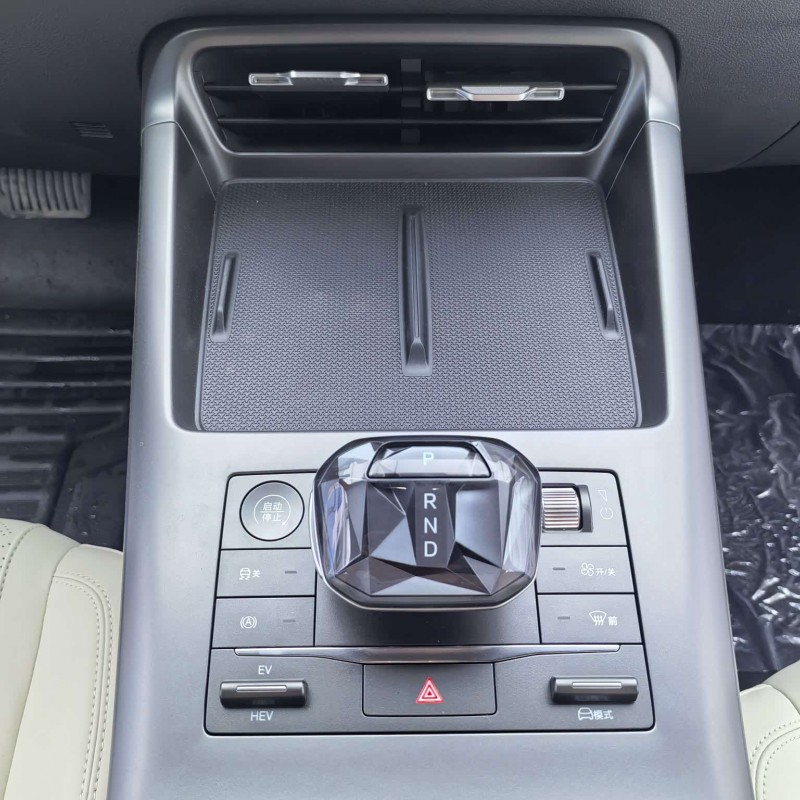 Qin PLUS 2025 DM-i Intelligent Driving Edition 55KM Leading Edition Qin PLUS 2025 DM-i Intelligent Driving Edition 55KM Leading Edition