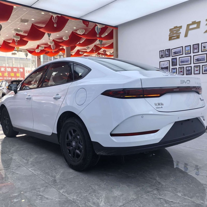 Qin PLUS 2025 DM-i Intelligent Driving Edition 55KM Leading Edition Qin PLUS 2025 DM-i Intelligent Driving Edition 55KM Leading Edition