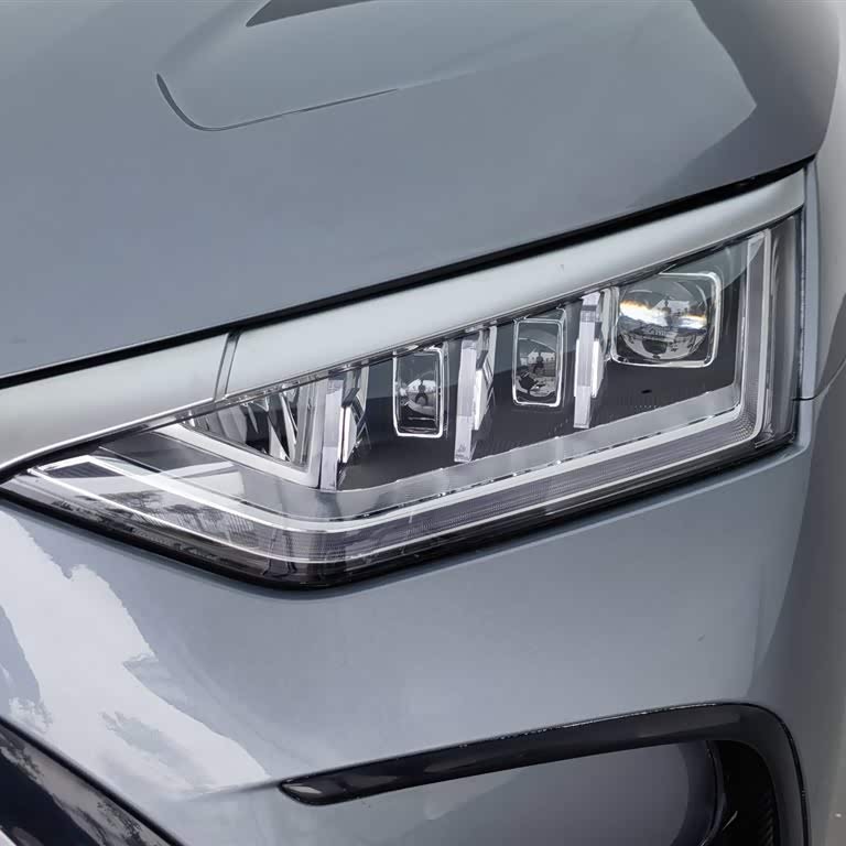 Han 2024 DM-i Honor Edition 121KM Premium Edition Han 2024 DM-i Honor Edition 121KM Premium Edition