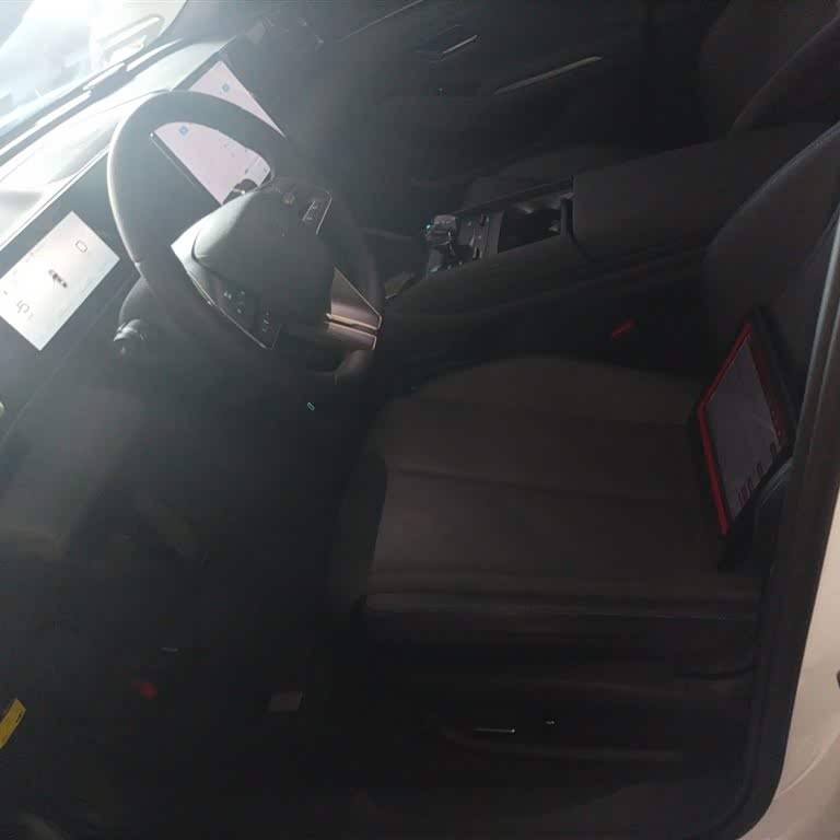 Qin L 2024 DM-i 80KM Beyond Edition Qin L 2024 DM-i 80KM Beyond Edition