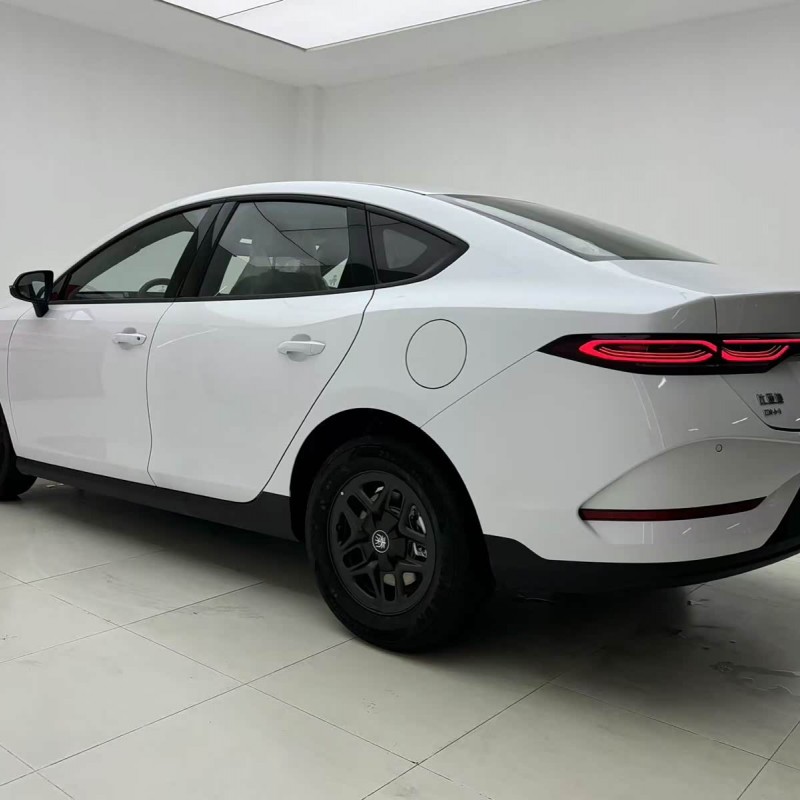 Qin PLUS 2025 DM-i Intelligent Driving Edition 55KM Leading Edition Qin PLUS 2025 DM-i Intelligent Driving Edition 55KM Leading Edition