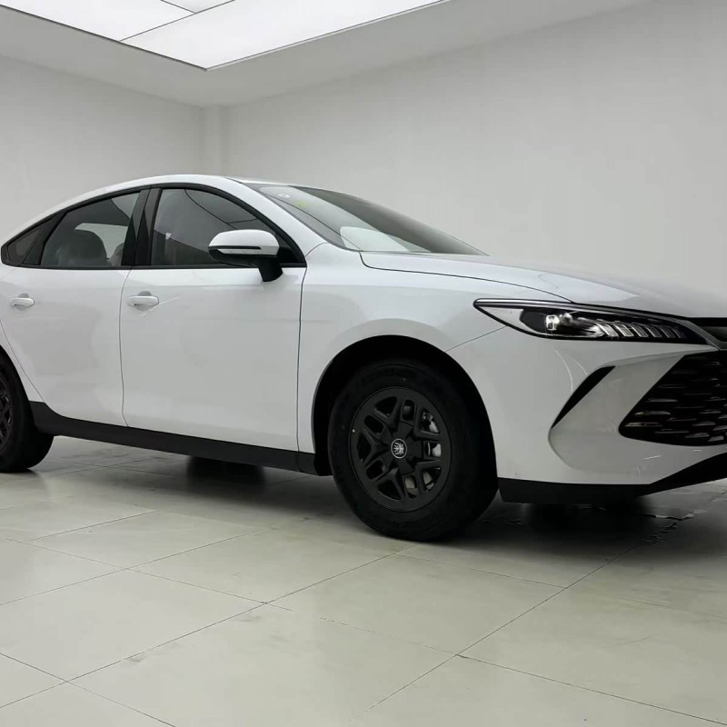 Qin PLUS 2025 DM-i Intelligent Driving Edition 55KM Leading Edition Qin PLUS 2025 DM-i Intelligent Driving Edition 55KM Leading Edition