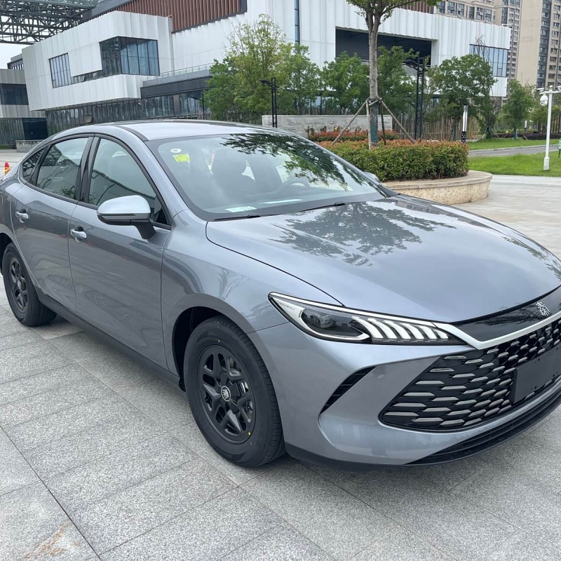 Qin PLUS 2025 DM-i Intelligent Driving Edition 55KM Leading Edition Qin PLUS 2025 DM-i Intelligent Driving Edition 55KM Leading Edition