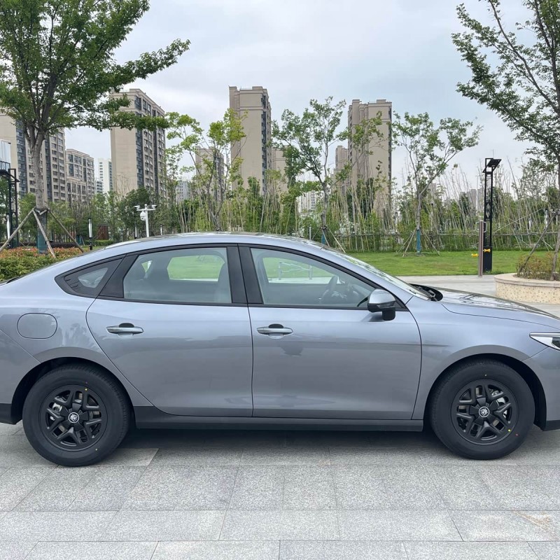Qin PLUS 2025 DM-i Intelligent Driving Edition 55KM Leading Edition Qin PLUS 2025 DM-i Intelligent Driving Edition 55KM Leading Edition