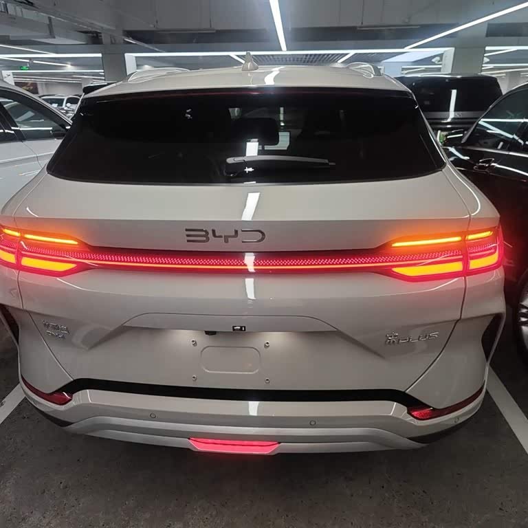 Song PLUS New Energy 2025 DM-i 112KM Premium Edition Song PLUS New Energy 2025 DM-i 112KM Premium Edition