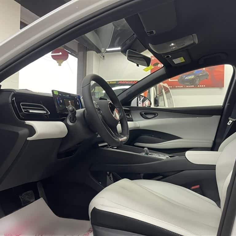 Haibao 06 New Energy 2024 DM-i 80KM Luxury Edition Haibao 06 New Energy 2024 DM-i 80KM Luxury Edition