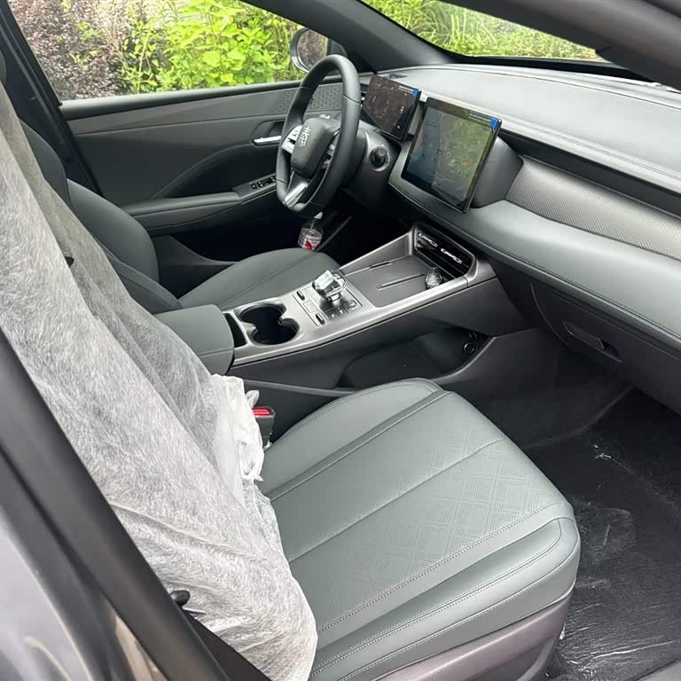 Qin PLUS 2025 DM-i Intelligent Driving Edition 55KM Beyond Edition Qin PLUS 2025 DM-i Intelligent Driving Edition 55KM Beyond Edition