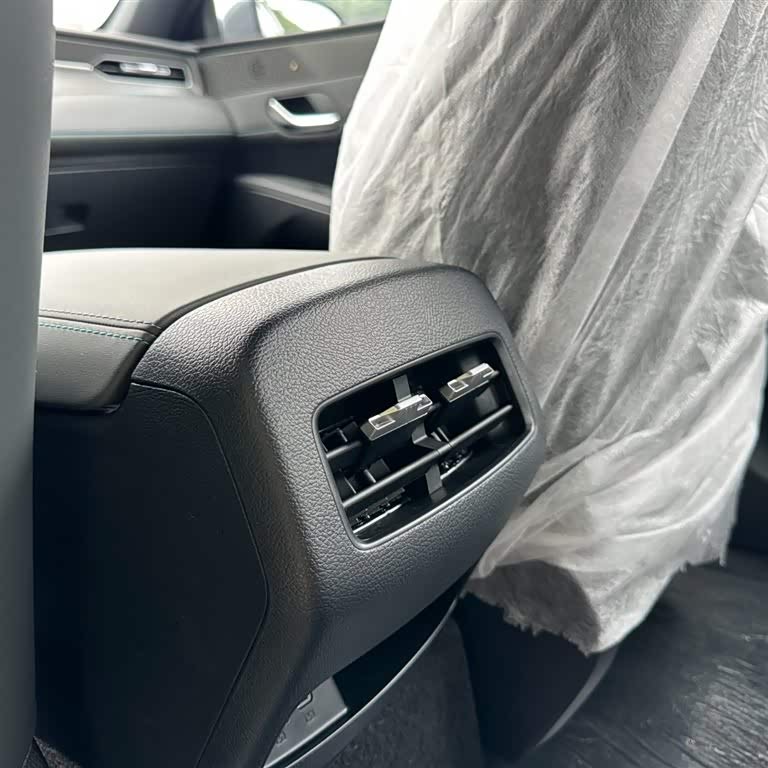 Qin PLUS 2025 DM-i Intelligent Driving Edition 55KM Beyond Edition Qin PLUS 2025 DM-i Intelligent Driving Edition 55KM Beyond Edition