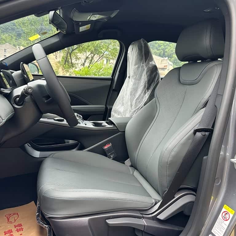 Qin PLUS 2025 DM-i Intelligent Driving Edition 55KM Beyond Edition Qin PLUS 2025 DM-i Intelligent Driving Edition 55KM Beyond Edition