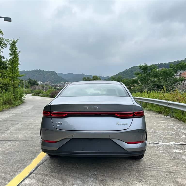 Qin PLUS 2025 DM-i Intelligent Driving Edition 55KM Beyond Edition Qin PLUS 2025 DM-i Intelligent Driving Edition 55KM Beyond Edition