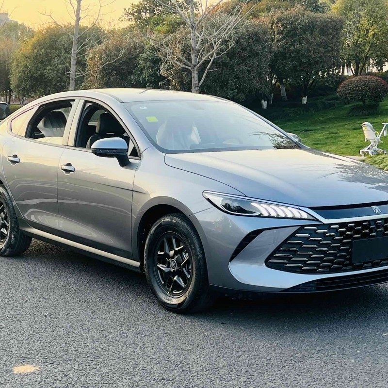 Qin PLUS 2025 DM-i Intelligent Driving Edition 55KM Leading Edition Qin PLUS 2025 DM-i Intelligent Driving Edition 55KM Leading Edition