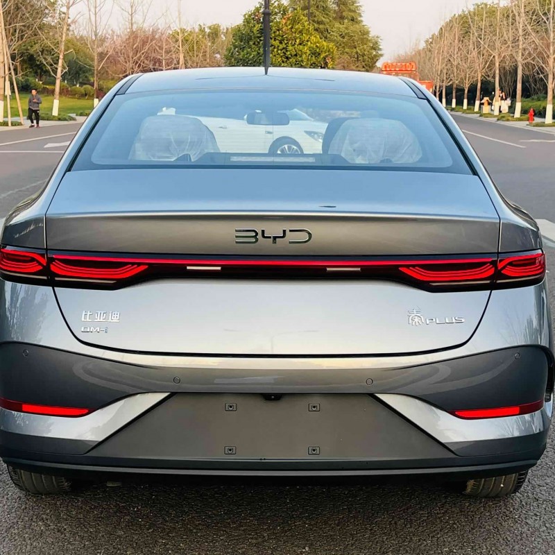 Qin PLUS 2025 DM-i Intelligent Driving Edition 55KM Leading Edition Qin PLUS 2025 DM-i Intelligent Driving Edition 55KM Leading Edition