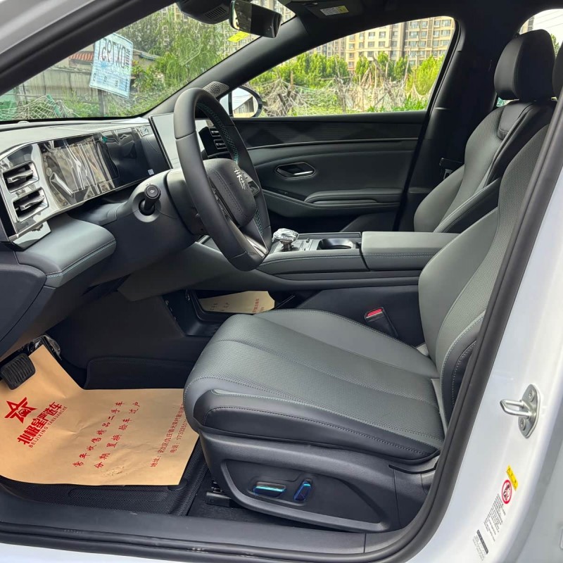 Qin L 2024 DM-i 80KM Beyond Edition Qin L 2024 DM-i 80KM Beyond Edition