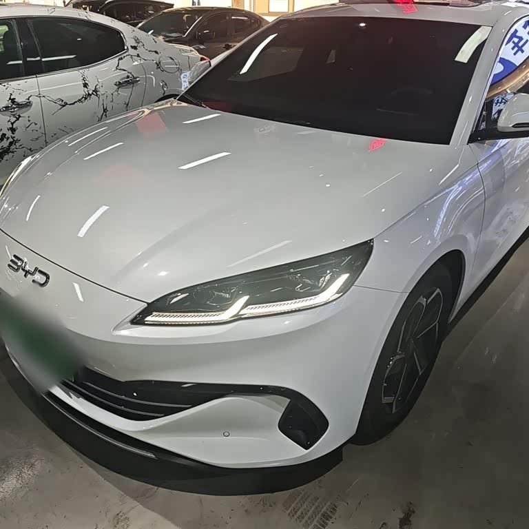 Haibao 06 New Energy 2024 DM-i 120KM Flagship Model Haibao 06 New Energy 2024 DM-i 120KM Flagship Model