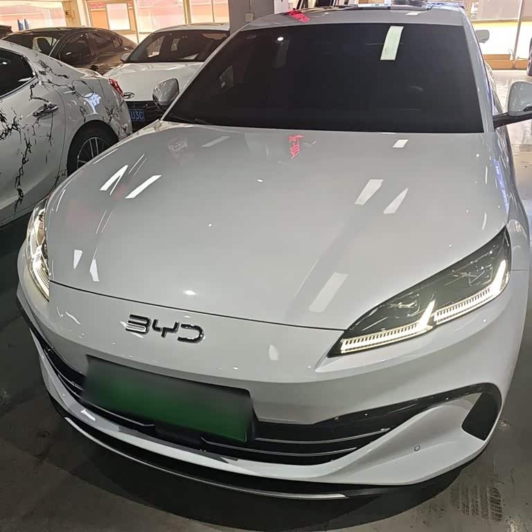 Haibao 06 New Energy 2024 DM-i 120KM Flagship Model Haibao 06 New Energy 2024 DM-i 120KM Flagship Model