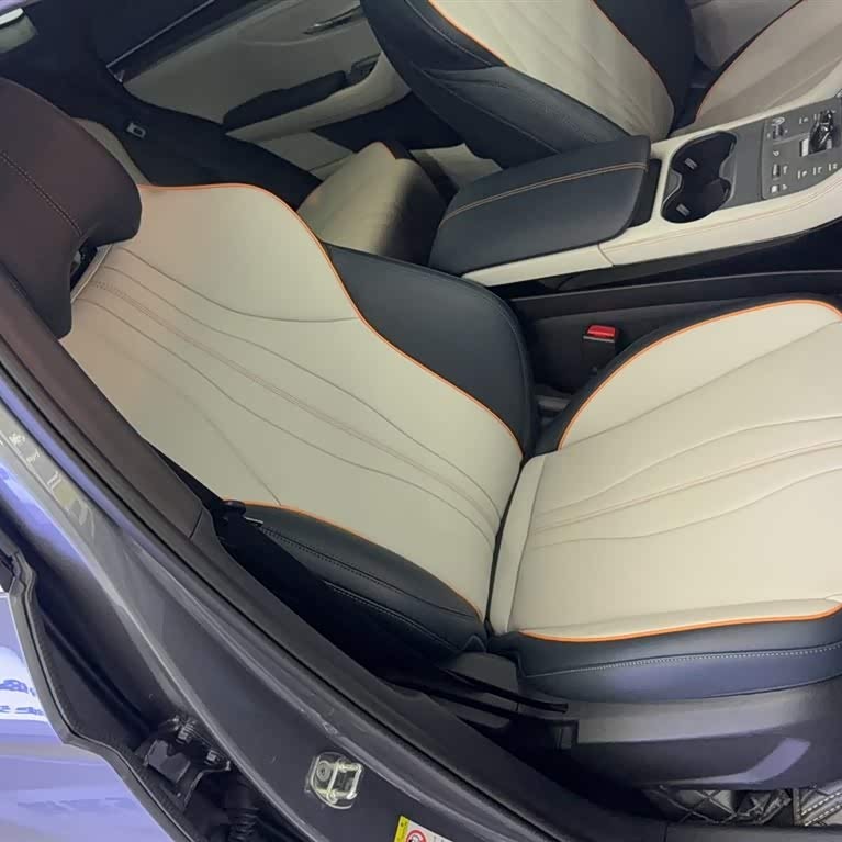 Song PLUS New Energy 2024 Honor Edition DM-i 71km Luxury Model Song PLUS New Energy 2024 Honor Edition DM-i 71km Luxury Model
