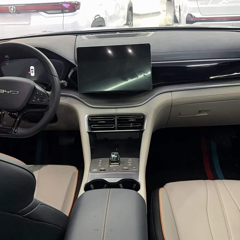Song PLUS New Energy 2024 Honor Edition DM-i 71km Luxury Model Song PLUS New Energy 2024 Honor Edition DM-i 71km Luxury Model