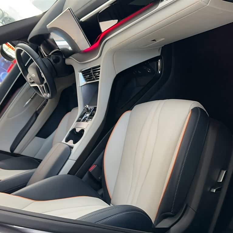 Song PLUS New Energy 2023 Champion Edition DM-i 110KM Flagship PLUS Song PLUS New Energy 2023 Champion Edition DM-i 110KM Flagship PLUS