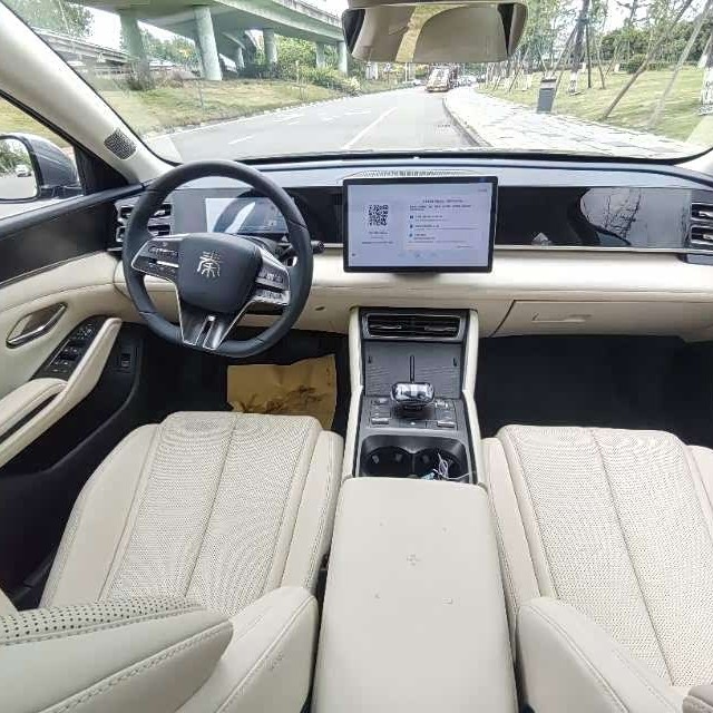 Qin L 2024 DM-i 120KM Beyond Edition Qin L 2024 DM-i 120KM Beyond Edition