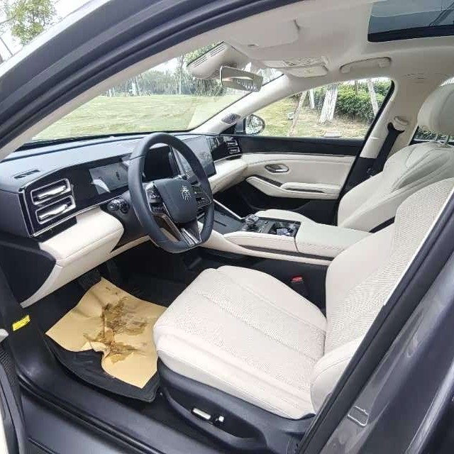 Qin L 2024 DM-i 120KM Beyond Edition Qin L 2024 DM-i 120KM Beyond Edition