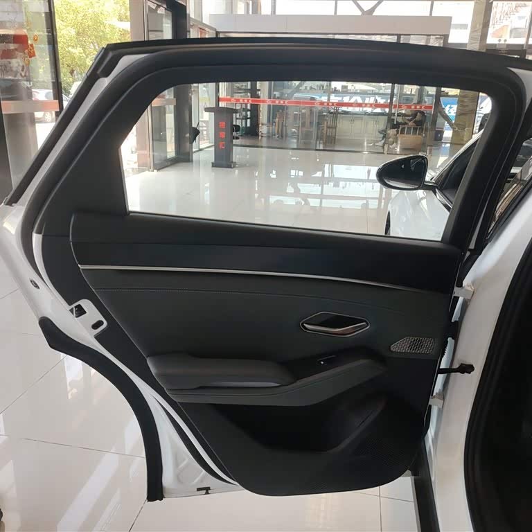 Qin L 2024 DM-i 120KM Beyond Edition Qin L 2024 DM-i 120KM Beyond Edition