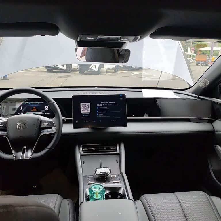 Qin L 2024 DM-i 120KM Beyond Edition Qin L 2024 DM-i 120KM Beyond Edition