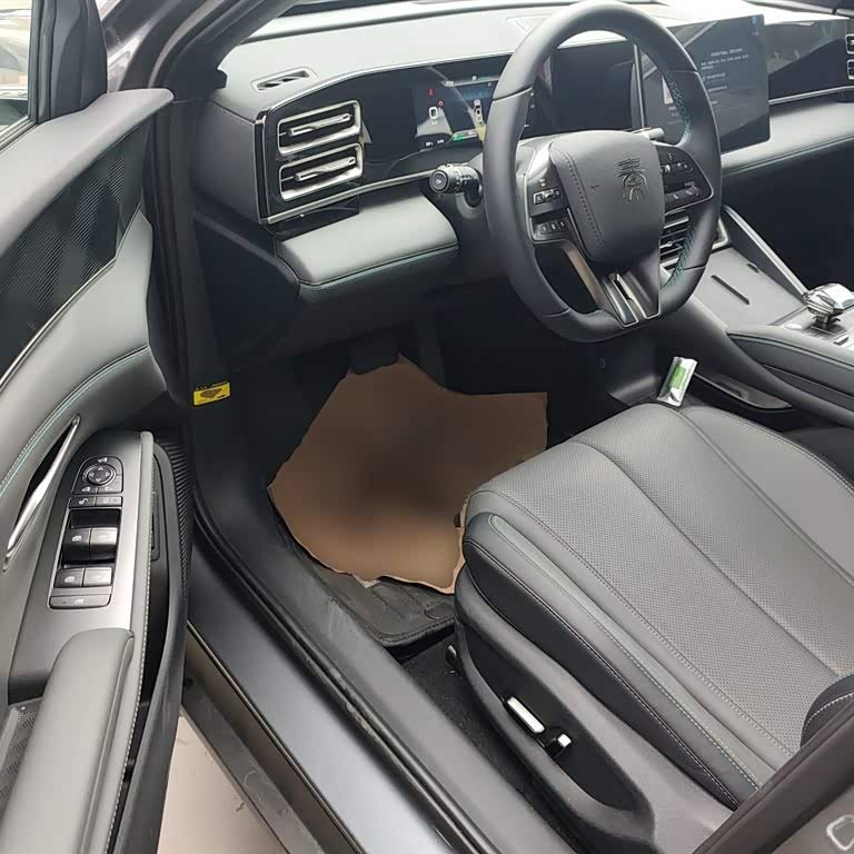 Qin L 2024 DM-i 120KM Beyond Edition Qin L 2024 DM-i 120KM Beyond Edition