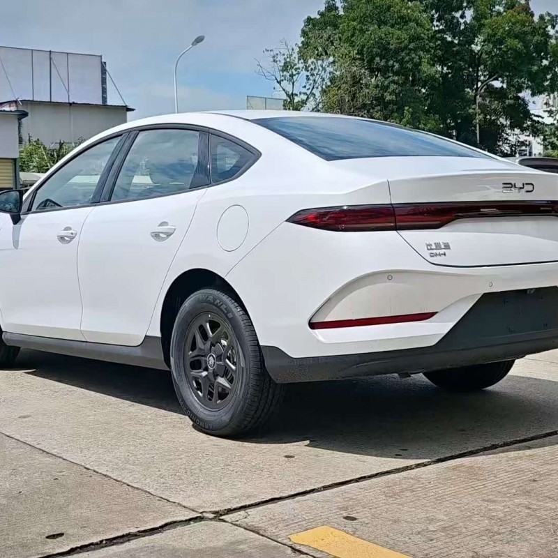 Qin PLUS 2025 DM-i Intelligent Driving Edition 55KM Leading Edition Qin PLUS 2025 DM-i Intelligent Driving Edition 55KM Leading Edition