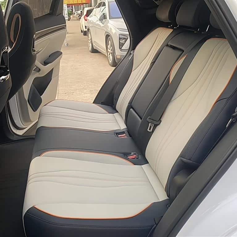 Song PLUS New Energy 2024 Honor Edition DM-i 71km Luxury Model Song PLUS New Energy 2024 Honor Edition DM-i 71km Luxury Model