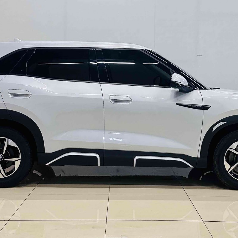 Yuan UP 2024 model 401KM Leading model Yuan UP 2024 model 401KM Leading model