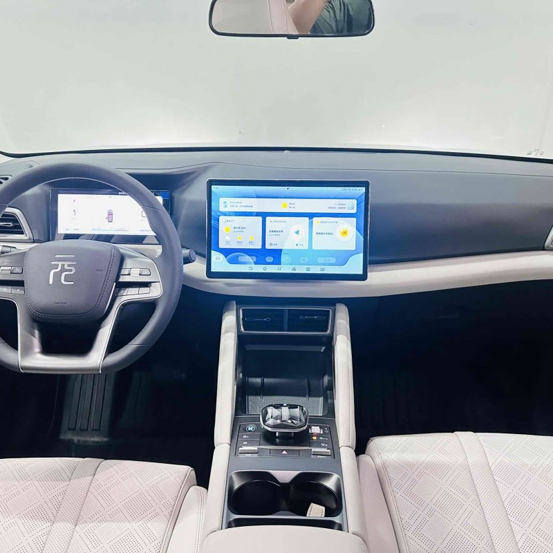 Yuan UP 2024 model 401KM Leading model Yuan UP 2024 model 401KM Leading model