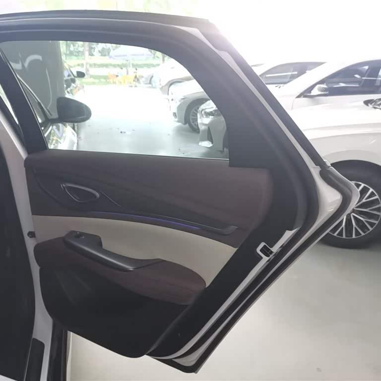 2023 Haima DM-i 1.5L 121km Premium Edition 2023 Haima DM-i 1.5L 121km Premium Edition