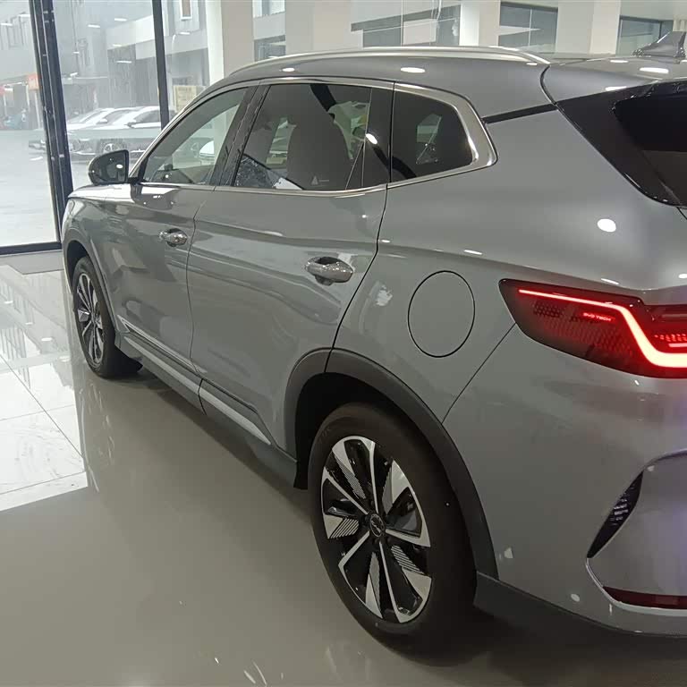 Song PLUS New Energy 2025 DM-i 112KM Premium Edition Song PLUS New Energy 2025 DM-i 112KM Premium Edition
