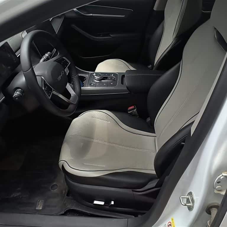 Destroyer 05 2023 Champion Edition DM-i 120KM Premium Destroyer 05 2023 Champion Edition DM-i 120KM Premium