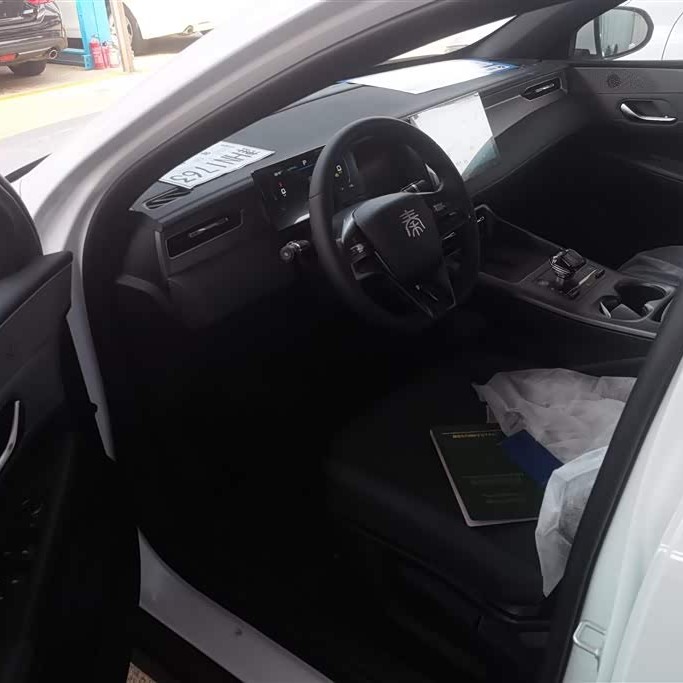 Qin PLUS 2025 DM-i Intelligent Driving Edition 55KM Leading Edition Qin PLUS 2025 DM-i Intelligent Driving Edition 55KM Leading Edition