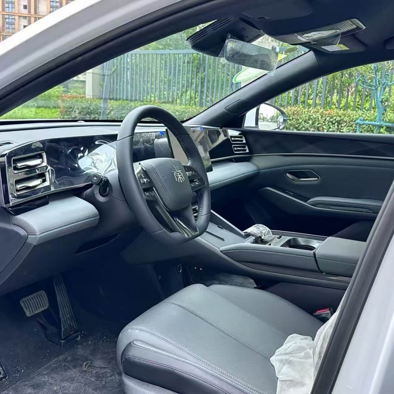 Qin L 2024 DM-i 80KM Leading Edition Qin L 2024 DM-i 80KM Leading Edition