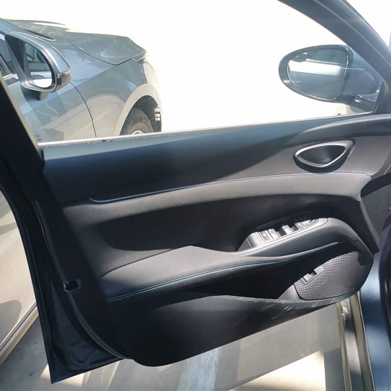 Haima 06 New Energy 2024 DM-i 120KM Premium Edition Haima 06 New Energy 2024 DM-i 120KM Premium Edition