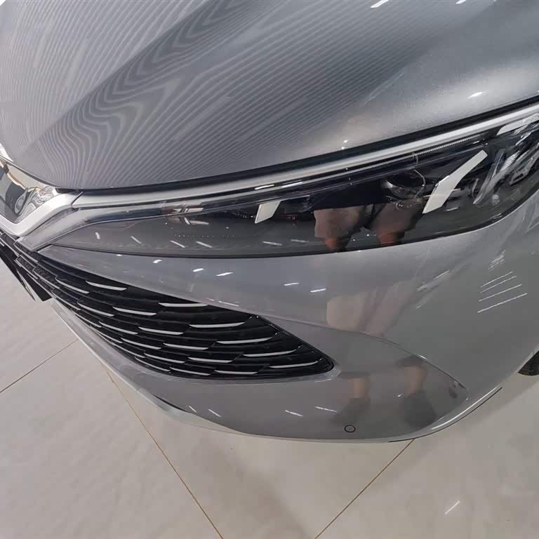 Qin L 2024 DM-i 120KM Excellence Edition Qin L 2024 DM-i 120KM Excellence Edition