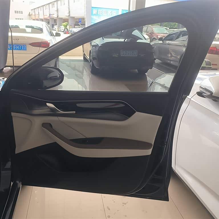 Qin PLUS 2023 Champion Edition DM-i 120KM Leading Edition Qin PLUS 2023 Champion Edition DM-i 120KM Leading Edition