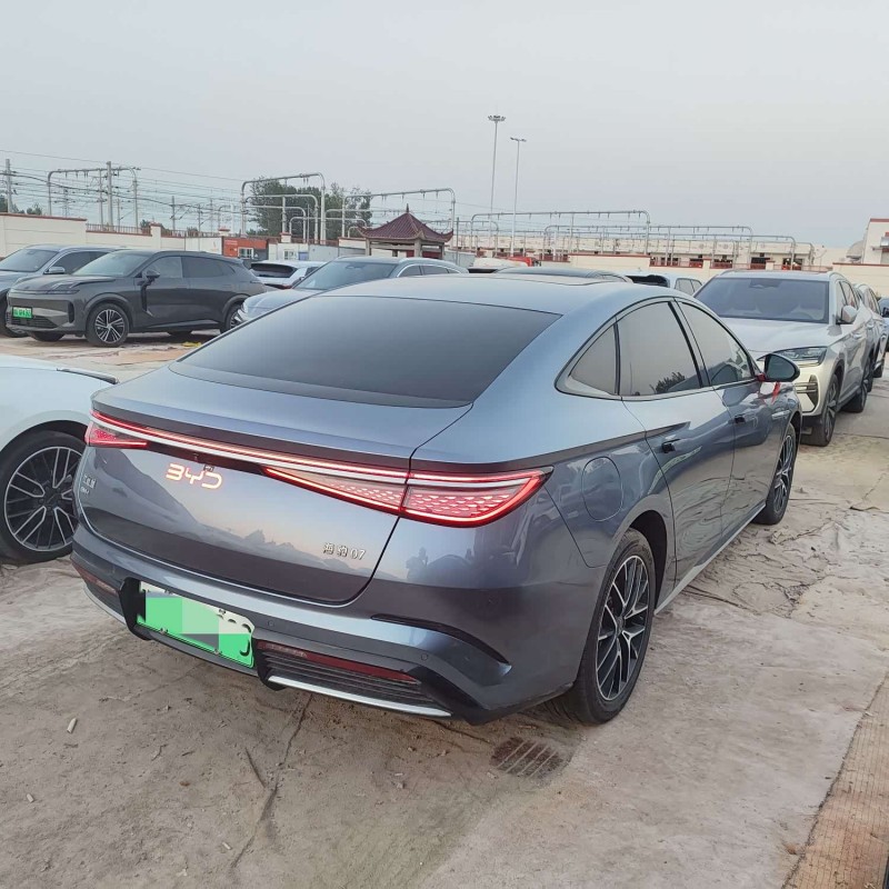 Seal 07 DM-i 2025 DM-i 1.5L 125km Luxury Edition Seal 07 DM-i 2025 DM-i 1.5L 125km Luxury Edition
