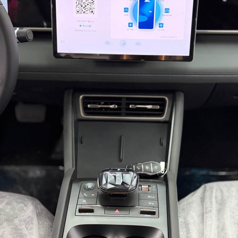 Qin L 2024 DM-i 120KM Beyond Edition Qin L 2024 DM-i 120KM Beyond Edition