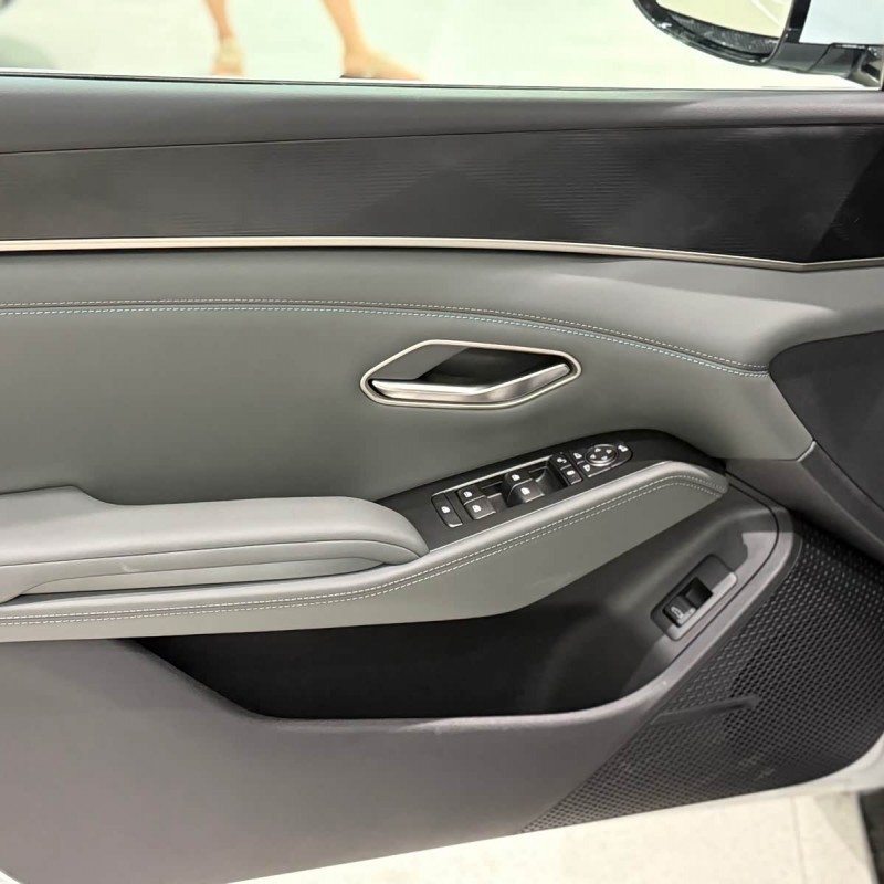 Qin L 2024 DM-i 120KM Beyond Edition Qin L 2024 DM-i 120KM Beyond Edition
